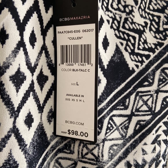 BCBG shorts - Picture 2 of 7